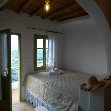 Milos By The Sea - Eco House Holiday home